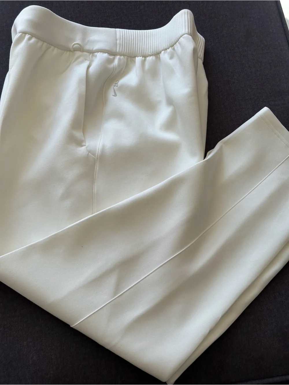 Nike 24.7 ImpossiblySoft Dri-FIT Pants Sail Men’s M NWT